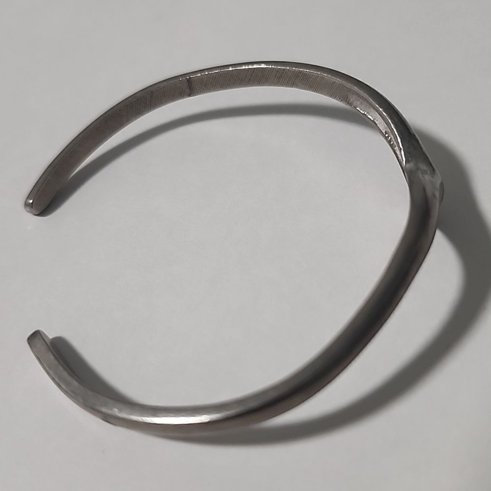 Avon Cuff Bracelet - Picture 3 of 4